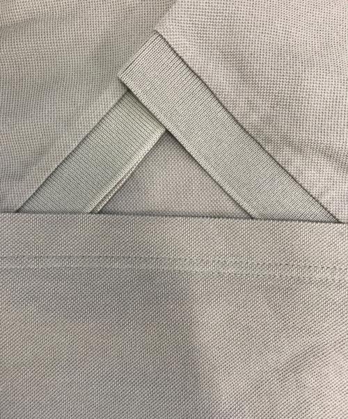 PRADA（プラダ）PRADA (プラダ) トライアングルロゴ 半袖ポロシャツ グレー サイズ:XSの古着・服飾アイテム