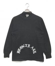 BRONZE AGE（ブロンズエイジ）の古着「両面プリントモックネック長袖Tシャツ」｜ブラック