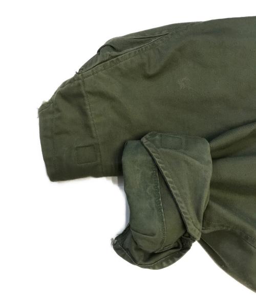 VINTAGE MILITARY（ヴィンテージ ミリタリー）VINTAGE MILITARY (ヴィンテージ ミリタリー) US ARMY M-65フィールドジャケット オリーブ サイズ:REGULAR-MEDIUMの古着・服飾アイテム