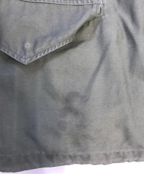 VINTAGE MILITARY（ヴィンテージ ミリタリー）VINTAGE MILITARY (ヴィンテージ ミリタリー) US ARMY M-65フィールドジャケット オリーブ サイズ:REGULAR-MEDIUMの古着・服飾アイテム