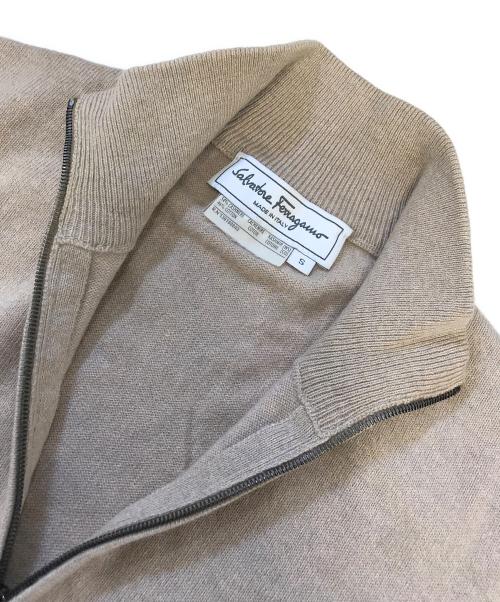 Salvatore Ferragamo（サルヴァトーレ フェラガモ）Salvatore Ferragamo (サルヴァトーレ フェラガモ) カシミヤ混ハーフジップニット ベージュ サイズ:Sの古着・服飾アイテム