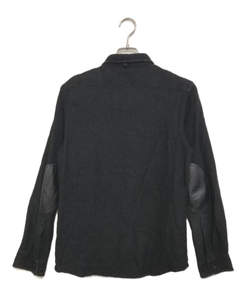 COMME des GARCONS JUNYA WATANABE MAN（コム デ ギャルソン ジュンヤ ワタナベ マン）COMME des GARCONS JUNYA WATANABE MAN (コム デ ギャルソン ジュンヤ ワタナベ マン) エルボーパッチ縮絨シャツ ブラック サイズ:Sの古着・服飾アイテム