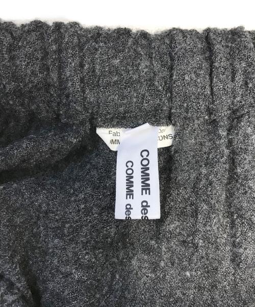 COMME des GARCONS COMME des GARCONS（コムデギャルソン コムデギャルソン）COMME des GARCONS COMME des GARCONS (コムデギャルソン コムデギャルソン) 縮絨スカート グレー サイズ:Sの古着・服飾アイテム