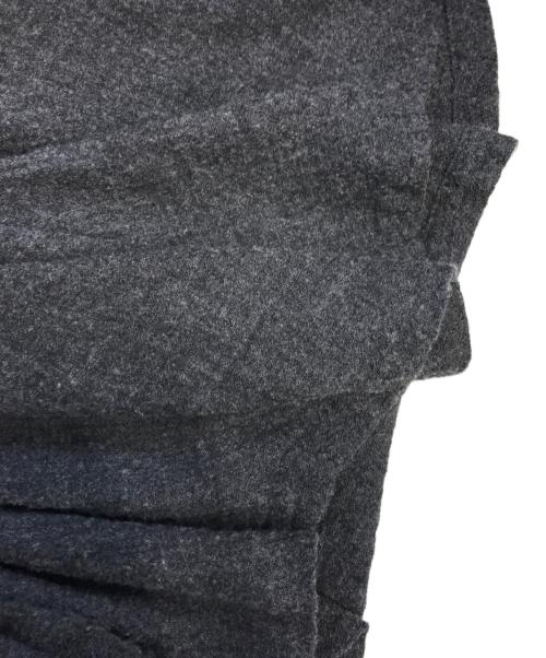 COMME des GARCONS COMME des GARCONS（コムデギャルソン コムデギャルソン）COMME des GARCONS COMME des GARCONS (コムデギャルソン コムデギャルソン) 縮絨スカート グレー サイズ:Sの古着・服飾アイテム