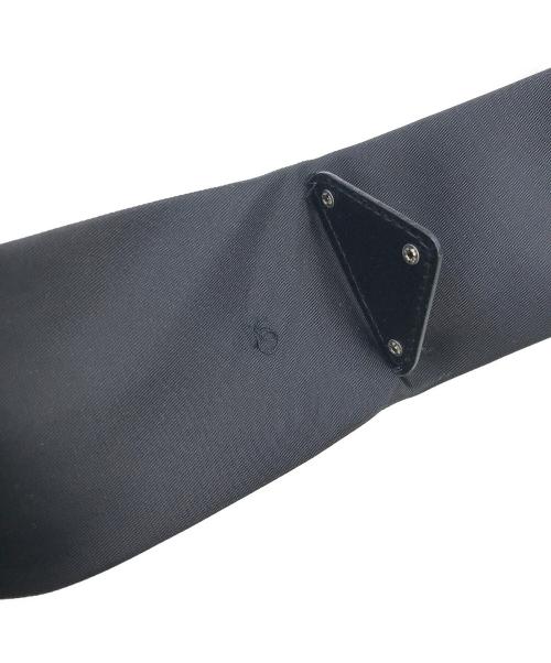 PRADA（プラダ）PRADA (プラダ) 三角ロゴプレートネクタイ サイズ:表記なしの古着・服飾アイテム