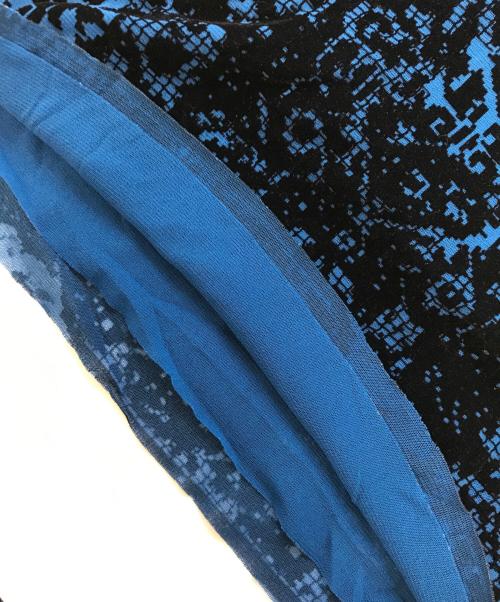 Jean Paul GAULTIER SOLEIL（ジャンポールゴルチェ ソレイユ）Jean Paul GAULTIER SOLEIL (ジャンポールゴルチェ ソレイユ) ノースリーブ総柄ベロアカットソー ブルー サイズ:Ｍの古着・服飾アイテム