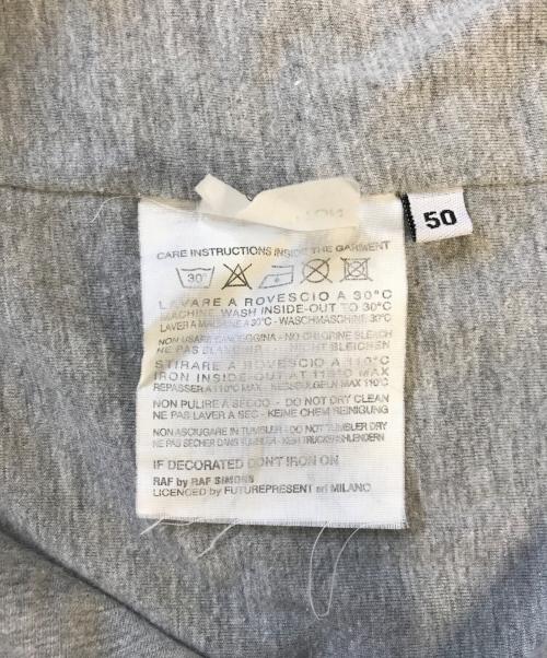 RAF BY RAF SIMONS（ラフバイ ラフシモンズ）RAF BY RAF SIMONS (ラフバイ ラフシモンズ) NEW TRIBES Tシャツ ネイビー サイズ:50の古着・服飾アイテム