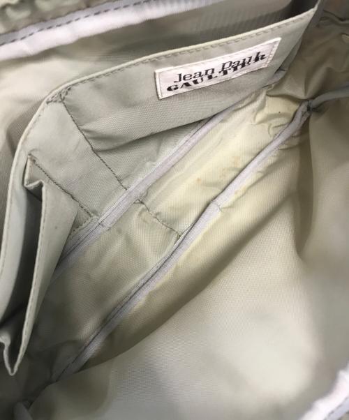 Jean Paul GAULTIER（ジャンポールゴルチェ）Jean Paul GAULTIER (ジャンポールゴルチェ) 総柄ロゴウエストバッグ ホワイト サイズ:表記なしの古着・服飾アイテム