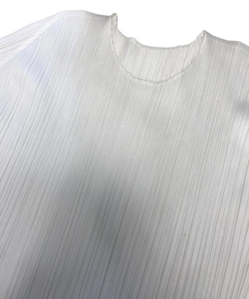 PLEATS PLEASE（プリーツプリーズ）PLEATS PLEASE (プリーツプリーズ) プリーツ加工 クルーネック カットソー アイボリー サイズ:3の古着・服飾アイテム