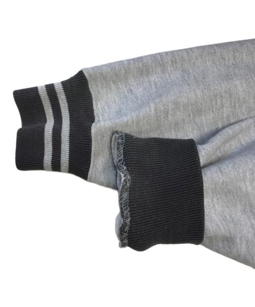 Champion（チャンピオン）Champion (チャンピオン) リバースウィーブスウェット グレー サイズ:LARGEの古着・服飾アイテム