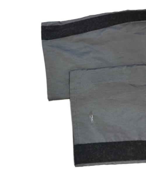 COMME des GARCONS SHIRT（コムデギャルソンシャツ）COMME des GARCONS SHIRT (コムデギャルソンシャツ) サイドラインパンツ グレー サイズ:Mの古着・服飾アイテム