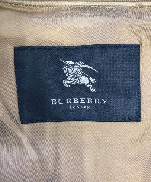 BURBERRY LONDON（バーバリーロンドン）BURBERRY LONDON (バーバリーロンドン) ライナー付裏ノバチェックダウンコート ベージュ サイズ:Mの古着・服飾アイテム