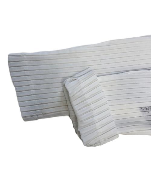 ISSEY MIYAKE（イッセイミヤケ）ISSEY MIYAKE (イッセイミヤケ) Shadow Study Pleats Cardigan グレー サイズ:2の古着・服飾アイテム