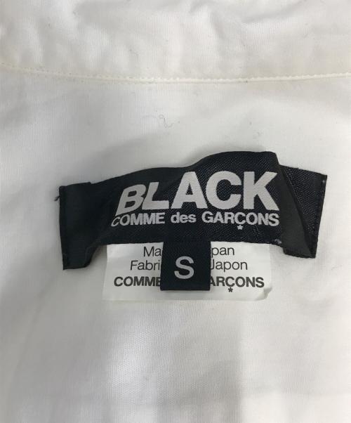 BLACK COMME des GARCONS（ブラックコムデギャルソン）BLACK COMME des GARCONS (ブラックコムデギャルソン) グラデーションフリルシャツ ホワイト サイズ:Sの古着・服飾アイテム