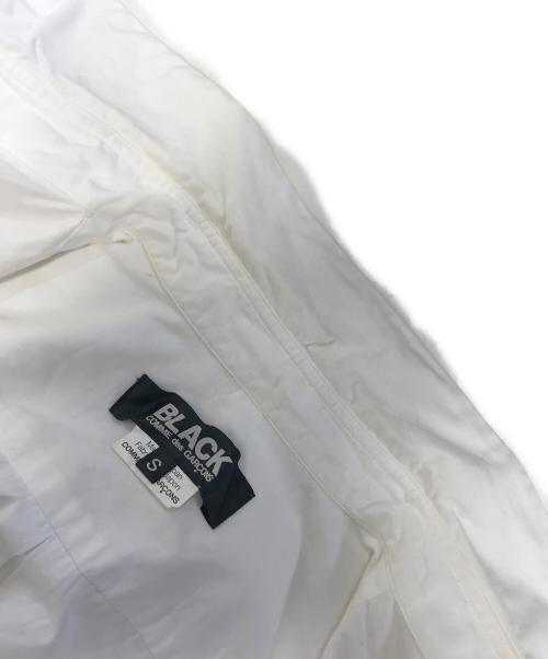 BLACK COMME des GARCONS（ブラックコムデギャルソン）BLACK COMME des GARCONS (ブラックコムデギャルソン) グラデーションフリルシャツ ホワイト サイズ:Sの古着・服飾アイテム