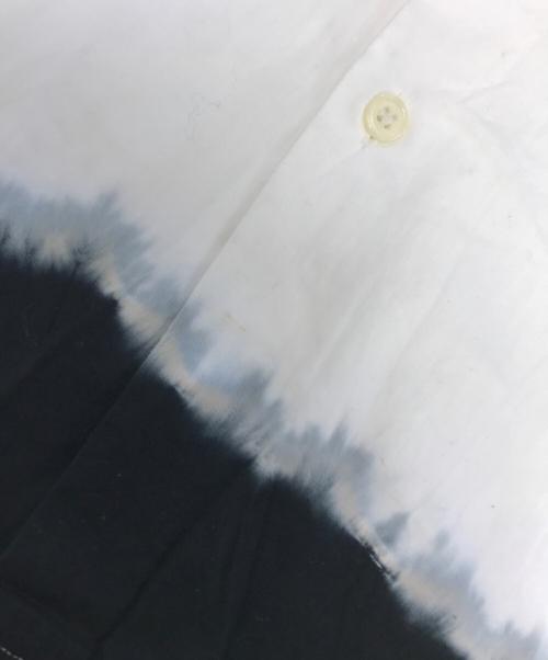 BLACK COMME des GARCONS（ブラックコムデギャルソン）BLACK COMME des GARCONS (ブラックコムデギャルソン) グラデーションフリルシャツ ホワイト サイズ:Sの古着・服飾アイテム