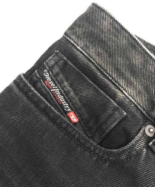 DIESEL（ディーゼル）DIESEL (ディーゼル) デニムパンツ ブラック サイズ:W28×L30の古着・服飾アイテム