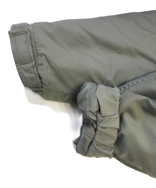 VINTAGE MILITARY（ヴィンテージ ミリタリー）VINTAGE MILITARY (ヴィンテージ ミリタリー) US ARMY ダウンジャケット カーキ サイズ:Small-Longの古着・服飾アイテム