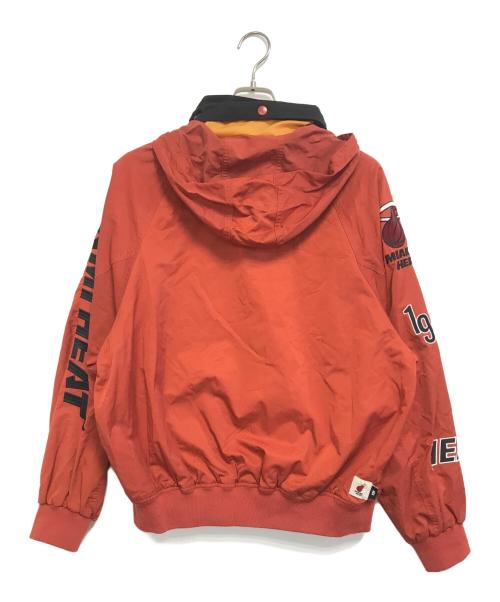 NBA（エヌビーエー）NBA (エヌビーエー) WIND AND SEA (ウィンダンシー) ナイロンブルゾン レッド サイズ:Ｍの古着・服飾アイテム