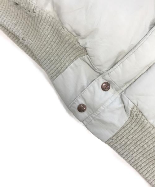 Powderhorn Mountaineering（パウダーホーン マウンテニアリング）Powderhorn Mountaineering (パウダーホーン マウンテニアリング) ダウンジャケット ベージュ×ブルー サイズ:Ｌの古着・服飾アイテム