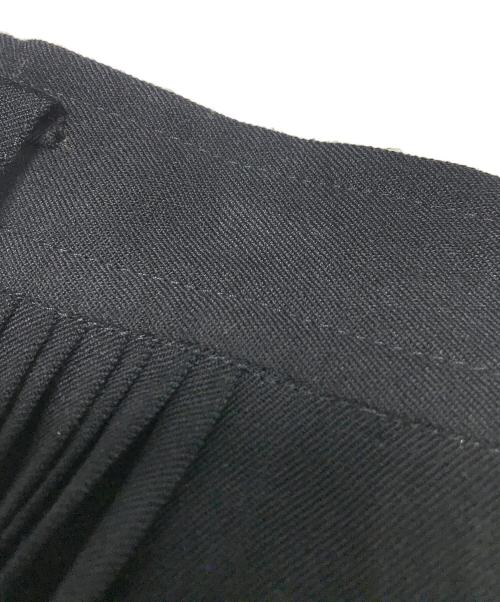 COMME des GARCONS（コムデギャルソン）COMME des GARCONS (コムデギャルソン) サイドプリーツクロップドパンツ ブラック サイズ:Sの古着・服飾アイテム