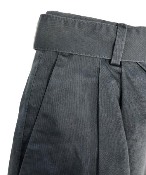 DRIES VAN NOTEN（ドリスヴァンノッテン）DRIES VAN NOTEN (ドリスヴァンノッテン) ウエストベルトワイドタックパンツ グレー サイズ:34の古着・服飾アイテム