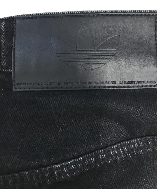 adidas（アディダス）adidas (アディダス) デニムトラックパンツ ブラック サイズ:33の古着・服飾アイテム