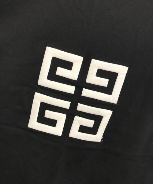 GIVENCHY（ジバンシィ）GIVENCHY (ジバンシィ) 4G 刺繍 オーバーサイズ Tシャツ ブラック サイズ:Lの古着・服飾アイテム