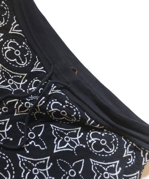 LOUIS VUITTON（ルイ ヴィトン）LOUIS VUITTON (ルイ ヴィトン) NBA (エヌビーエー) フラワーキルテッドショートパンツ ブラック サイズ:XLの古着・服飾アイテム