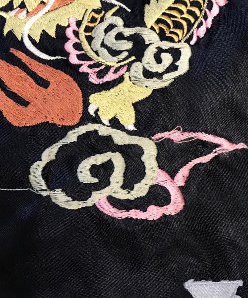 TAILOR 東洋（テーラー東洋）TAILOR 東洋 (テーラー東洋) スカジャン ブラック×ホワイト×レッド サイズ:SIZE XLの古着・服飾アイテム