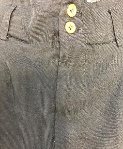 COMME des GARCONS（コムデギャルソン）COMME des GARCONS (コムデギャルソン) サスペンダー付きポリ縮絨ハーフパンツ ブラック サイズ:XSの古着・服飾アイテム