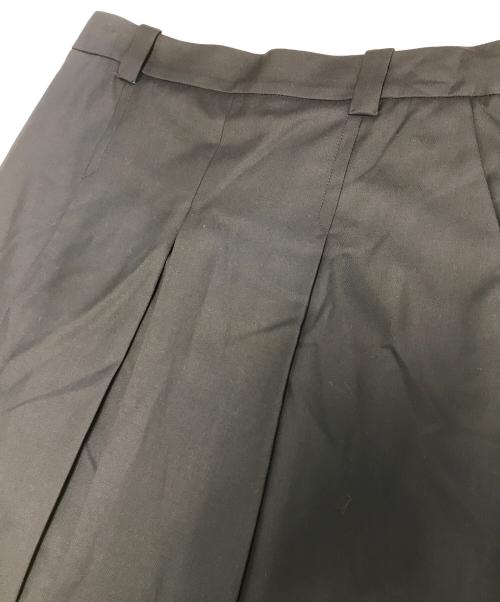 MIU MIU（ミュウミュウ）MIU MIU (ミュウミュウ) コードラッププリーツスカート ネイビー サイズ:40の古着・服飾アイテム