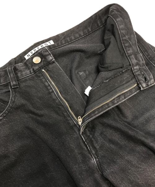 NVRFRGT（ネヴァーフォーゲット）NVRFRGT (ネヴァーフォーゲット) 3D Twisted Jeans ブラック サイズ:2の古着・服飾アイテム