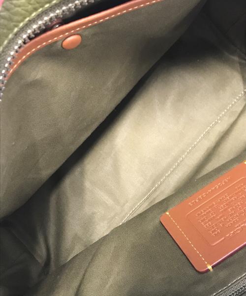 COACH（コーチ）COACH (コーチ) トップジップメッセンジャー バッグ オリーブの古着・服飾アイテム