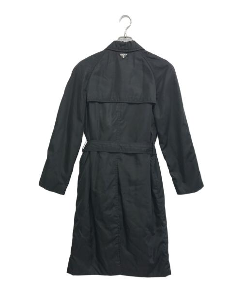 PRADA（プラダ）PRADA (プラダ) 三角プレート中綿ナイロンコート ブラック サイズ:40の古着・服飾アイテム