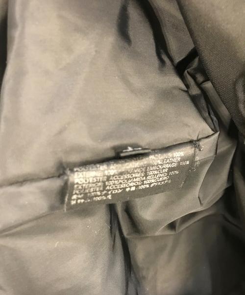 PRADA（プラダ）PRADA (プラダ) 三角プレート中綿ナイロンコート ブラック サイズ:40の古着・服飾アイテム