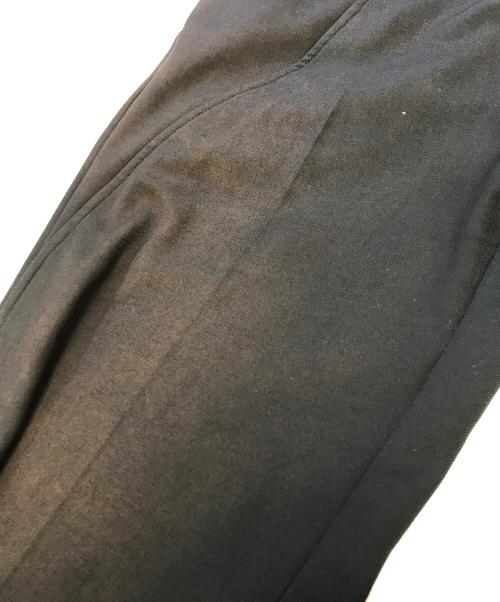 GOAT ESSENCE（ゴートエッセンス）GOAT ESSENCE (ゴートエッセンス) tuck flare pants ブラック サイズ:2の古着・服飾アイテム