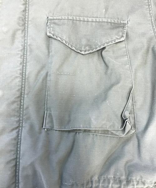 VINTAGE MILITARY（ヴィンテージ ミリタリー）VINTAGE MILITARY (ヴィンテージ ミリタリー) US ARMY M-65フィールドジャケット カーキ サイズ:LARGE-REGULARの古着・服飾アイテム