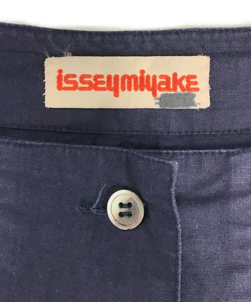 ISSEY MIYAKE（イッセイミヤケ）ISSEY MIYAKE (イッセイミヤケ) バンドカラーシャツ ネイビー サイズ:9の古着・服飾アイテム