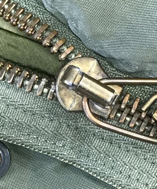 VINTAGE MILITARY（ヴィンテージ ミリタリー）VINTAGE MILITARY (ヴィンテージ ミリタリー) US ARMY M65フィッシュテールパーカー オリーブ サイズ:X-SMALLの古着・服飾アイテム
