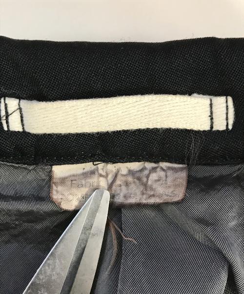 COMME des GARCONS HOMME PLUS（コムデギャルソンオムプリュス）COMME des GARCONS HOMME PLUS (コムデギャルソンオムプリュス) ポリ縮絨コート ブラック サイズ:XSの古着・服飾アイテム