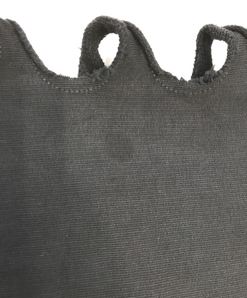 Avavav（アヴァヴァヴ）Avavav (アヴァヴァヴ) カットアウトジップパーカー ブラック サイズ:Mの古着・服飾アイテム
