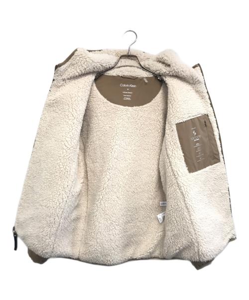 Calvin Klein（カルバンクライン）Calvin Klein (カルバンクライン) 中綿ボアジャケット ベージュ サイズ:Mの古着・服飾アイテム