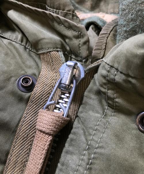 US ARMY（ユーエスアーミー）US ARMY (ユーエスアーミー) M51モッズコート オリーブ サイズ:Mの古着・服飾アイテム