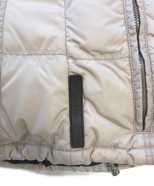 PRADA SPORTS（プラダスポーツ）PRADA SPORTS (プラダスポーツ) ダウンジャケット ベージュ サイズ:38の古着・服飾アイテム