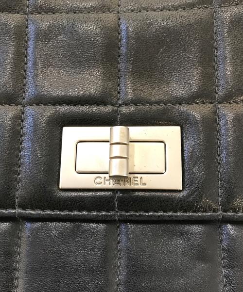 CHANEL（シャネル）CHANEL (シャネル) チョコバー チェーンショルダーバッグ ブラックの古着・服飾アイテム