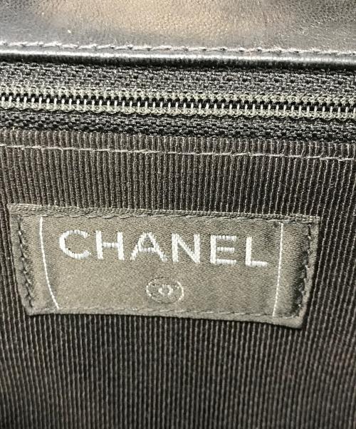 CHANEL（シャネル）CHANEL (シャネル) チョコバー チェーンショルダーバッグ ブラックの古着・服飾アイテム
