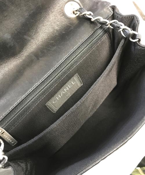 CHANEL（シャネル）CHANEL (シャネル) チョコバー チェーンショルダーバッグ ブラックの古着・服飾アイテム