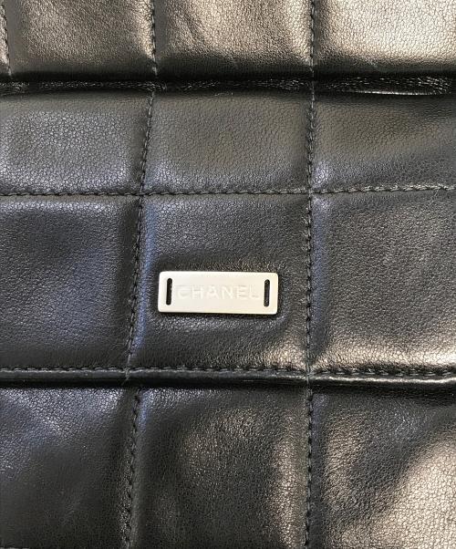 CHANEL（シャネル）CHANEL (シャネル) チョコバー チェーンショルダーバッグ ブラックの古着・服飾アイテム