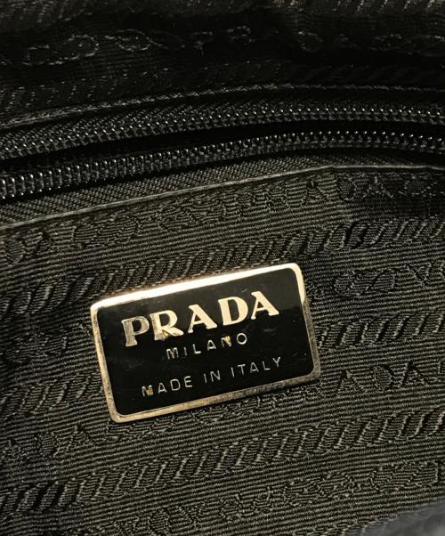 PRADA（プラダ）PRADA (プラダ) ナイロンメッセンジャーバッグ ブラックの古着・服飾アイテム